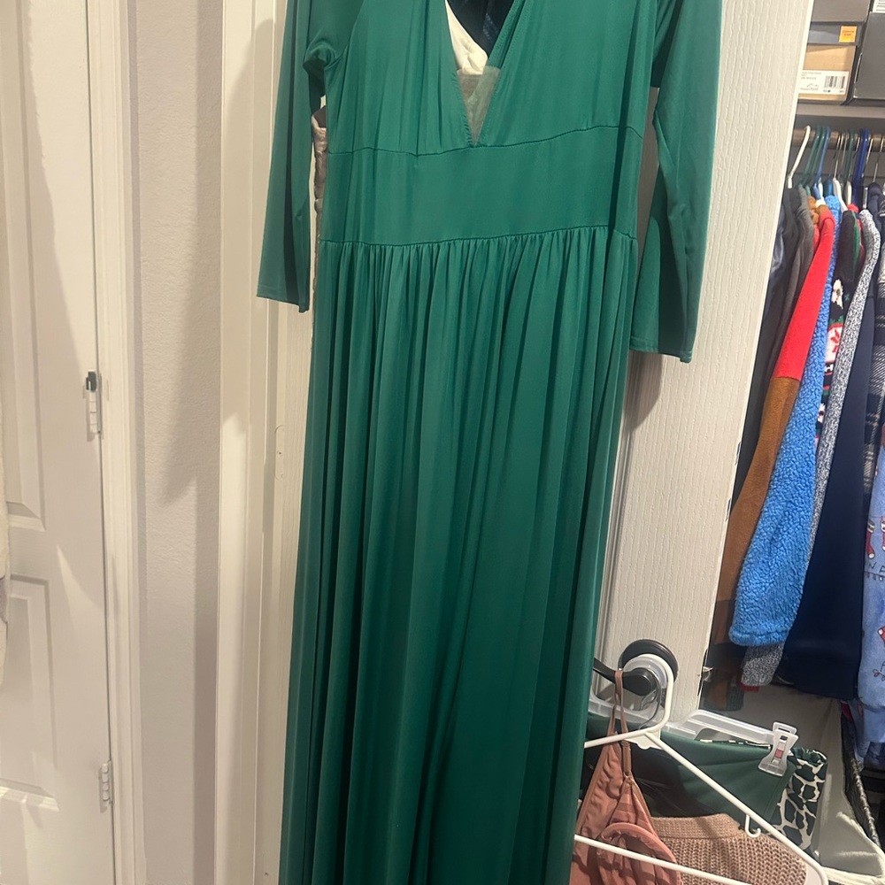 Elegant Green Maxi Dress